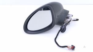 Gebruikte Spiegel Buiten links Porsche Cayenne II (92A) 3.0 D V6 24V Prijs € 245,00 Margeregeling aangeboden door Automaterialen Ronald Morien B.V.
