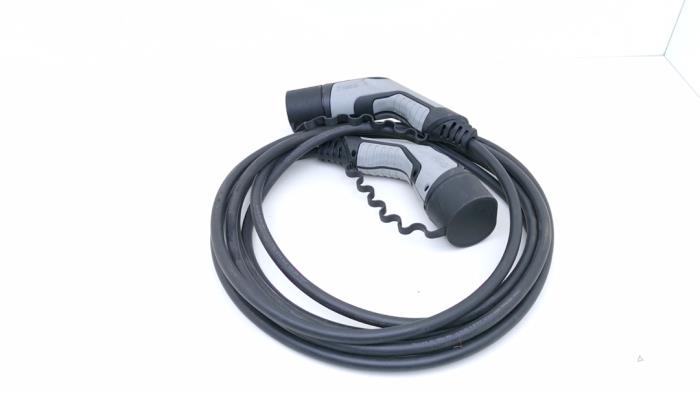 Gebruikte Hybride oplaadkabel Opel Corsa F (UB/UH/UP) Electric, Corsa-e 50kWh Prijs € 159,00 Margeregeling aangeboden door Automaterialen Ronald Morien B.V.