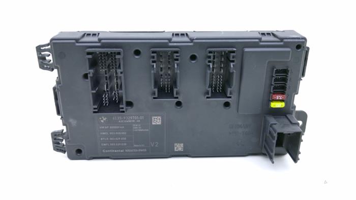Gebruikte Computer Body Control BMW 3 serie (F30) 320d 2.0 16V Prijs € 45,00 Margeregeling aangeboden door Automaterialen Ronald Morien B.V.