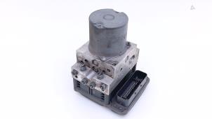 Gebruikte ABS Pomp Mercedes CLS (C218) 350 CDI BlueEfficiency 3.0 V6 24V Prijs € 395,00 Margeregeling aangeboden door Automaterialen Ronald Morien B.V.