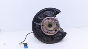 Gebruikte Asschenkel links-achter Mercedes GLA (156.9) 1.6 180 16V Prijs € 48,99 Inclusief btw aangeboden door Automaterialen Ronald Morien B.V.