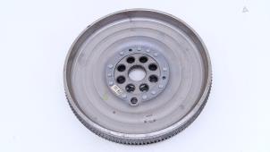 Gebruikte Dubbele massa vliegwiel Mercedes GLA (156.9) 1.6 180 16V Prijs € 195,00 Inclusief btw aangeboden door Automaterialen Ronald Morien B.V.