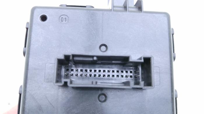 Computer Diversen van een Volkswagen Golf VIII (CD1) 1.0 TSI 12V 2021