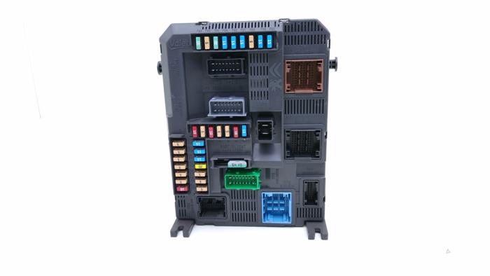 Gebruikte Computer Body Control Peugeot 208 I (CA/CC/CK/CL) 1.6 Blue HDi 100 Prijs € 48,99 Inclusief btw aangeboden door Automaterialen Ronald Morien B.V.