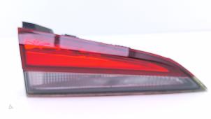 Gebruikte Achterlicht links Skoda Kamiq 1.0 TSI 12V Prijs € 45,00 Margeregeling aangeboden door Automaterialen Ronald Morien B.V.