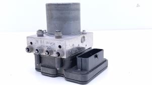 Gebruikte ABS Pomp Skoda Kamiq 1.0 TSI 12V Prijs € 39,00 Margeregeling aangeboden door Automaterialen Ronald Morien B.V.