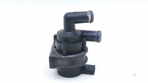 Gebruikte Extra waterpomp Audi RS 3 Sportback (8PA) 2.5 TFSI 20V Quattro Prijs € 65,00 Margeregeling aangeboden door Automaterialen Ronald Morien B.V.