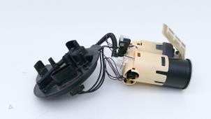 Gebruikte Benzinepomp Mercedes C (W205) C-180 1.6 16V Prijs € 149,00 Margeregeling aangeboden door Automaterialen Ronald Morien B.V.