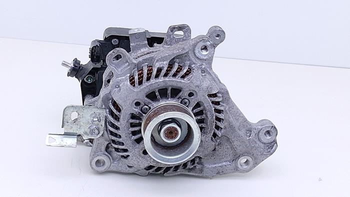Gebruikte Alternator Suzuki Swift (ZC/ZD) 1.2 Dual Jet 16V Smart Hybrid Prijs € 375,00 Inclusief btw aangeboden door Automaterialen Ronald Morien B.V.