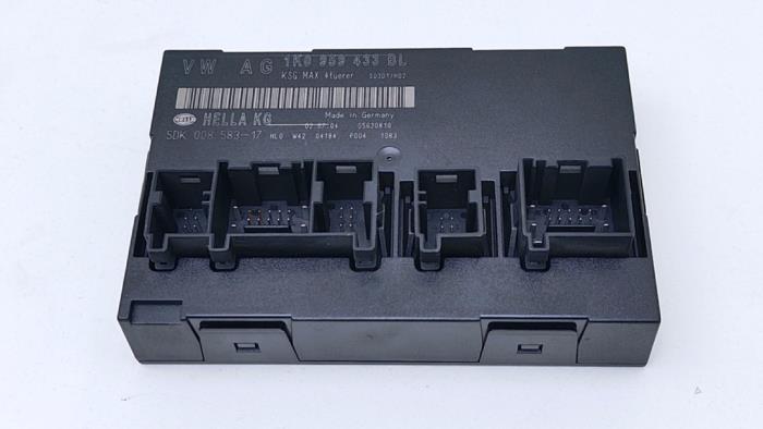 Gebruikte Computer Body Control Volkswagen Golf V (1K1) 1.9 TDI Prijs € 19,00 Margeregeling aangeboden door Automaterialen Ronald Morien B.V.
