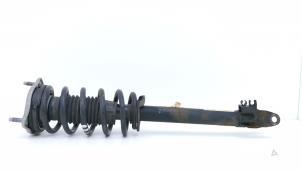 Gebruikte Schokdemperpoot links-voor Mercedes C (W205) C-180 1.6 16V Prijs € 125,00 Margeregeling aangeboden door Automaterialen Ronald Morien B.V.