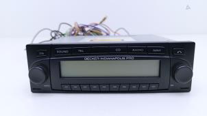 Gebruikte Radio Volkswagen Passat Variant (3C5) 2.0 TDI 140 Prijs € 195,00 Margeregeling aangeboden door Automaterialen Ronald Morien B.V.