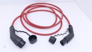 Gebruikte Oplaadkabel elektrische auto Kia Niro I (DE) E-Niro 64 kWh Prijs € 195,00 Inclusief btw aangeboden door Automaterialen Ronald Morien B.V.