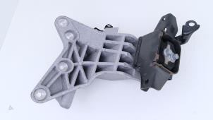 Gebruikte Motorsteun Kia Niro I (DE) E-Niro 64 kWh Prijs € 95,00 Inclusief btw aangeboden door Automaterialen Ronald Morien B.V.