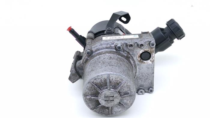 Stuurbekrachtiging Pomp van een Peugeot 508 SW (8E/8U) 1.6 BlueHDI 120 2016