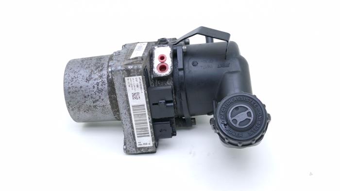 Stuurbekrachtiging Pomp van een Peugeot 508 SW (8E/8U) 1.6 BlueHDI 120 2016