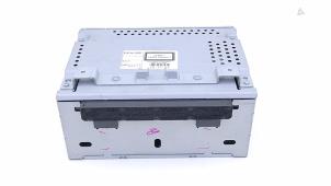 Gebruikte Radio Ford Fiesta 6 (JA8) 1.0 EcoBoost 12V 100 Prijs € 75,00 Margeregeling aangeboden door Automaterialen Ronald Morien B.V.