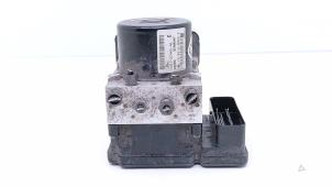 Gebruikte ABS Pomp Ford Fiesta 6 (JA8) 1.0 EcoBoost 12V 100 Prijs € 195,00 Margeregeling aangeboden door Automaterialen Ronald Morien B.V.