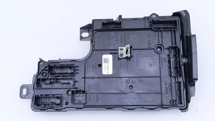 Gebruikte Computer Body Control Tesla Model Y (5YJY) RWD Prijs € 95,00 Inclusief btw aangeboden door Automaterialen Ronald Morien B.V.