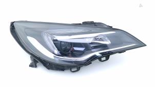 Gebruikte Koplamp rechts Opel Astra K 1.6 SIDI Eco Turbo 16V Prijs € 95,00 Inclusief btw aangeboden door Automaterialen Ronald Morien B.V.