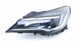 Gebruikte Linker Koplamp Opel Astra K 1.6 SIDI Eco Turbo 16V Prijs € 225,00 Inclusief btw aangeboden door Automaterialen Ronald Morien B.V.
