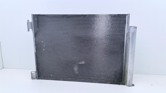 Gebruikte Airco Condensor Renault Clio V (RJAB) 1.6 E-Tech 145 16V Prijs € 85,00 Inclusief btw aangeboden door Automaterialen Ronald Morien B.V.