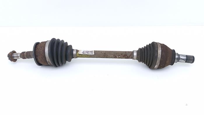 Gebruikte Aandrijfas links-voor Opel Astra K 1.6 SIDI Eco Turbo 16V Prijs € 99,00 Inclusief btw aangeboden door Automaterialen Ronald Morien B.V.