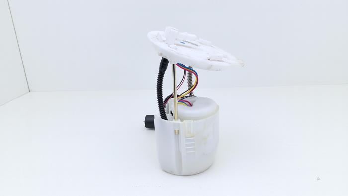 Gebruikte Tank element Pomp Mazda CX-30 (DM) 2.0 e-SkyActiv-G 122 16V Prijs € 175,00 Margeregeling aangeboden door Automaterialen Ronald Morien B.V.