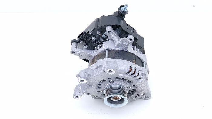 Dynamo van een Mazda CX-30 (DM) 2.0 e-SkyActiv-G 122 16V 2023