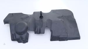 Gebruikte Afdekplaat motor BMW M4 (F82) M4 3.0 24V TwinPower Turbo Prijs € 25,00 Margeregeling aangeboden door Automaterialen Ronald Morien B.V.