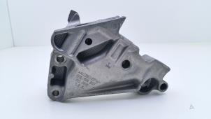 Gebruikte Motorsteun Volkswagen Golf VIII (CD1) 2.0 TDI BlueMotion 16V Prijs € 25,00 Inclusief btw aangeboden door Automaterialen Ronald Morien B.V.