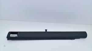 Gebruikte Rolgordijn achter Audi A4 Avant (B7) 2.0 TFSI 20V Quattro Prijs € 65,00 Margeregeling aangeboden door Automaterialen Ronald Morien B.V.