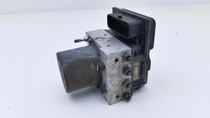 Gebruikte ABS Pomp Audi A4 Avant (B7) 2.0 TFSI 20V Quattro Prijs € 69,00 Margeregeling aangeboden door Automaterialen Ronald Morien B.V.