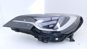 Gebruikte Koplamp links Opel Astra K 1.0 Turbo 12V Prijs € 595,00 Margeregeling aangeboden door Automaterialen Ronald Morien B.V.