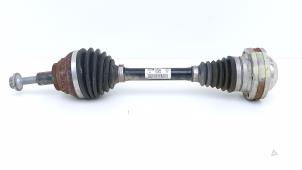 Gebruikte Aandrijfas links-voor Seat Leon Sportstourer (KLF) 2.0 TDI SCR Prijs € 49,00 Margeregeling aangeboden door Automaterialen Ronald Morien B.V.