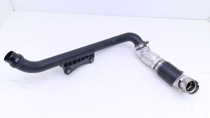 Gebruikte Intercooler Buis Kia Ceed Sportswagon (CDF) 1.5 T-GDI 16V Eco-Dynamics+ Prijs € 135,00 Inclusief btw aangeboden door Automaterialen Ronald Morien B.V.