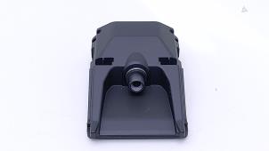 Gebruikte Camera voorzijde Kia Ceed Sportswagon (CDF) 1.5 T-GDI 16V Eco-Dynamics+ Prijs € 248,99 Inclusief btw aangeboden door Automaterialen Ronald Morien B.V.