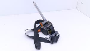 Gebruikte Veiligheidsgordel rechts-voor Volkswagen Corrado 2.9 VR6 Prijs € 125,00 Margeregeling aangeboden door Automaterialen Ronald Morien B.V.