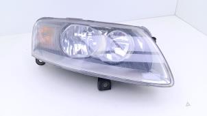 Gebruikte Rechter Koplamp Audi A6 Avant (C6) 2.4 V6 24V Prijs € 89,00 Margeregeling aangeboden door Automaterialen Ronald Morien B.V.