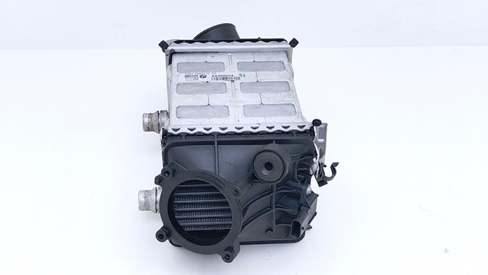 Gebruikte Intercooler BMW M6 (F13) 4.4 V8 32V TwinPower Turbo Prijs € 195,00 Margeregeling aangeboden door Automaterialen Ronald Morien B.V.