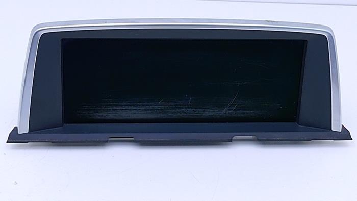 Gebruikte Display Interieur BMW M6 (F13) 4.4 V8 32V TwinPower Turbo Prijs € 495,00 Margeregeling aangeboden door Automaterialen Ronald Morien B.V.