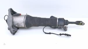 Gebruikte Voorpoot links Volkswagen Phaeton (3D) 6.0 W12 48V 4Motion Prijs € 425,00 Margeregeling aangeboden door Automaterialen Ronald Morien B.V.