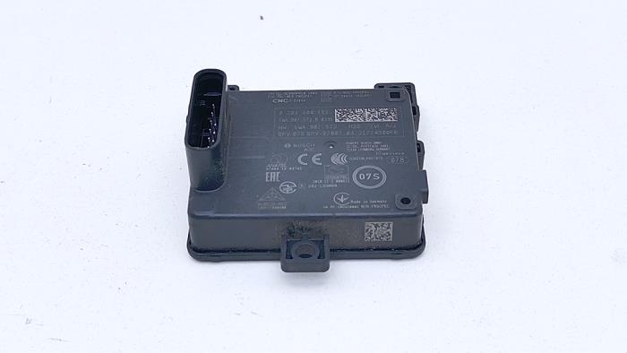 Radar sensor van een Seat Leon Sportstourer (KLF) 1.5 eTSI 16V 2021