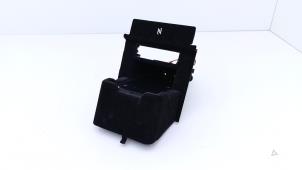 Gebruikte Draadloze oplader Mercedes S AMG (W222) 4.0 S-63 L AMG V8 Turbo 4-Matic+ Prijs € 95,00 Margeregeling aangeboden door Automaterialen Ronald Morien B.V.