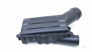 Gebruikte Luchtfilterhuis Volkswagen Golf VIII (CD1) 1.5 GTE 16V Prijs € 90,75 Inclusief btw aangeboden door Automaterialen Ronald Morien B.V.