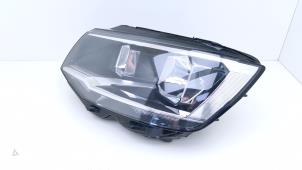 Gebruikte Koplamp links Volkswagen Transporter/Caravelle T6 2.0 TDI 150 Prijs € 175,00 Inclusief btw aangeboden door Automaterialen Ronald Morien B.V.