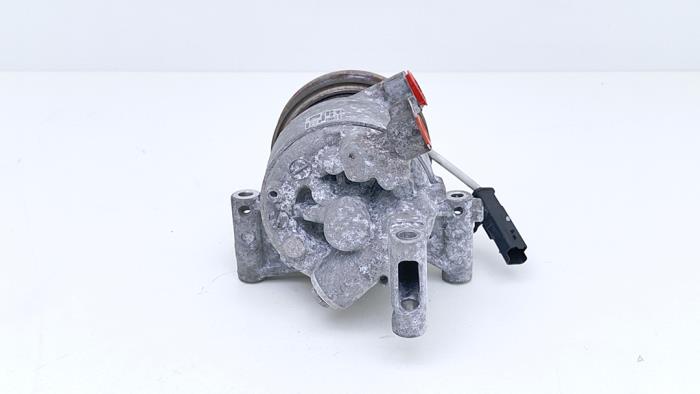 Aircopomp van een Peugeot 108 1.0 12V VVT-i 2019