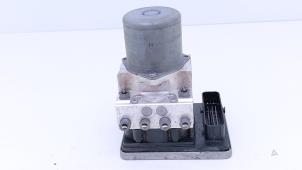 Gebruikte ABS Pomp Mercedes S AMG (W222) 4.0 S-63 L AMG V8 Turbo 4-Matic+ Prijs € 795,00 Margeregeling aangeboden door Automaterialen Ronald Morien B.V.