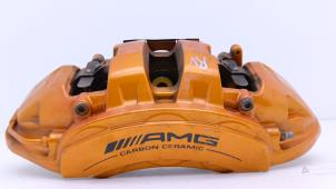 Gebruikte Remklauw (Tang) rechts-voor Mercedes S AMG (W222) 4.0 S-63 L AMG V8 Turbo 4-Matic+ Prijs € 649,00 Margeregeling aangeboden door Automaterialen Ronald Morien B.V.