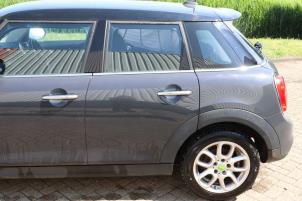 Gebruikte Deur 4Deurs links-achter Mini Mini (F55) 2.0 16V Cooper S Prijs € 395,00 Margeregeling aangeboden door Automaterialen Ronald Morien B.V.
